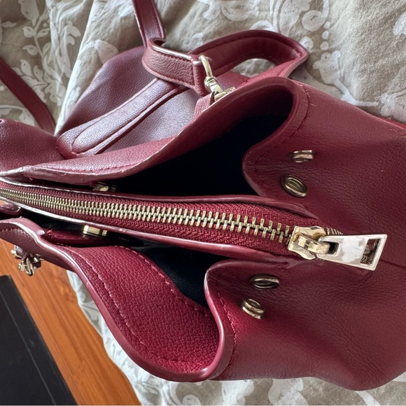 Zara Mid-Size City Bag with Detachable Straps - Maroon colour - Picture 4 of 14